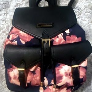 Victoria Secret backup Limited Edition